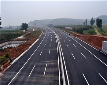 河南公路工程業(yè)務(wù)，高速公路路基排水施工應(yīng)該注意哪些問題？