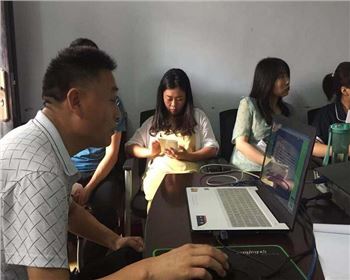 萬通公司組織學(xué)習(xí) 《公路瀝青路面養(yǎng)護(hù)設(shè)計(jì)規(guī)范》活動(dòng)